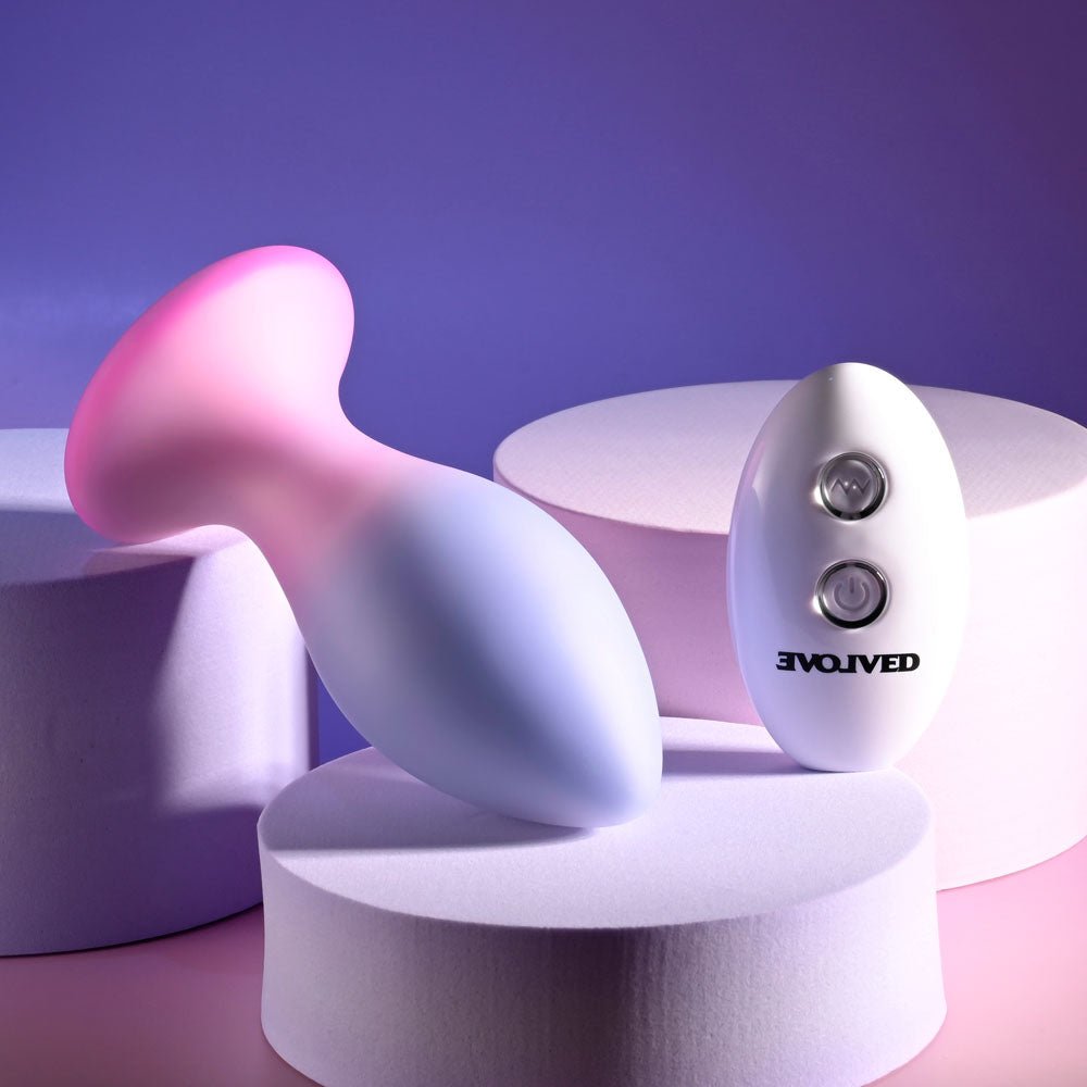 Buy Evolved PARADISE PLUG - Pink/Purple 10.5 cm USB Rechargeable Vibrating Butt Plug with Wireless Remote at Oh Joy. Discover premium sexual toys with discreet shipping at the best price in NZ
