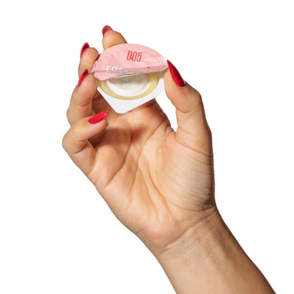 Buy The Beret Condom 0.05 with Hyaluronic Acid x12 at Oh Joy. Discover premium sexual toys with discreet shipping at the best price in NZ