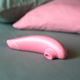 Buy Womanizer Premium ECO Rose at Oh Joy. Discover premium sexual toys with discreet shipping at the best price in NZ